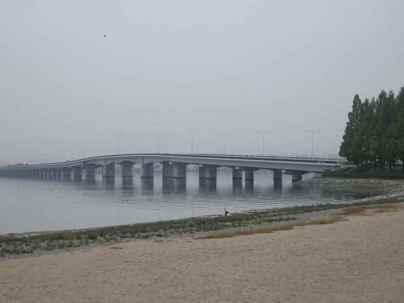 近江大橋の画像です。