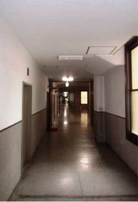 N10-13階廊下