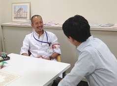 写真：滋賀県立成人病センター相談の様子