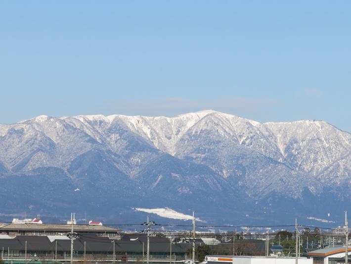 雪の比良山