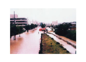 昭和61年6月梅雨前線豪雨 の水害写真