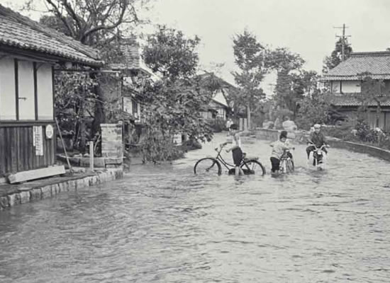 昭和40年台風24号の水害写真