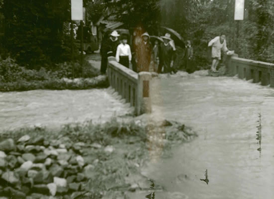 昭和34年台風7号の水害写真
