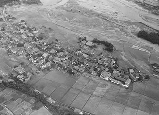 昭和28年台風13号の水害写真