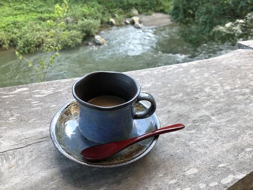 コーヒーと川