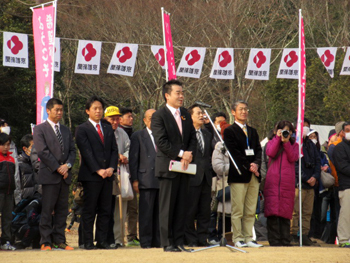 「第5回びわ湖カップなでしこサッカー大会（U-12）～東日本大震災復興支援大会～」に出席。