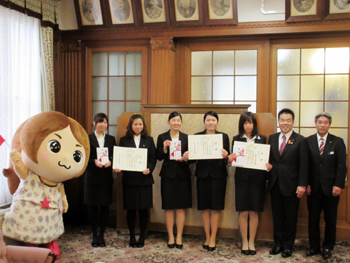 滋賀県の女子旅プランコンテストの表彰式