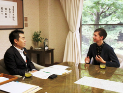 「第57回外国人による日本語弁論大会」における外務大臣賞受賞の報告