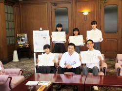 、第33回滋賀県中学生水の作文コンクールの表彰式