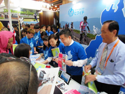 「台北国際旅行博」の会場で滋賀の魅力を宣伝する様子
