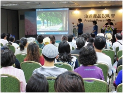 「台北国際旅行博」の会場で滋賀の魅力を宣伝する様子その2