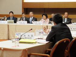 国立京都国際会館で開催されている「第55回関西財界セミナー」に参加