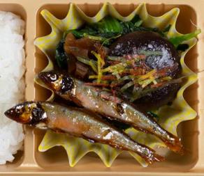 小松菜と水口かんぴょうの胡麻和え、しいたけのうま煮、小鮎の山椒煮