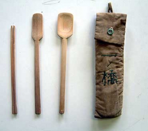 手製のスプーンと箸