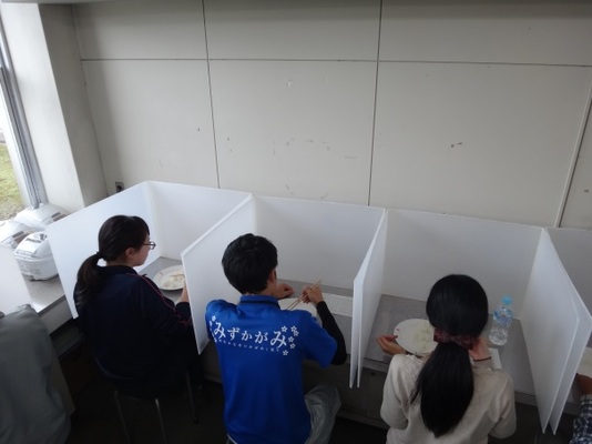 食味官能試験の写真