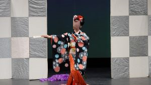 日舞