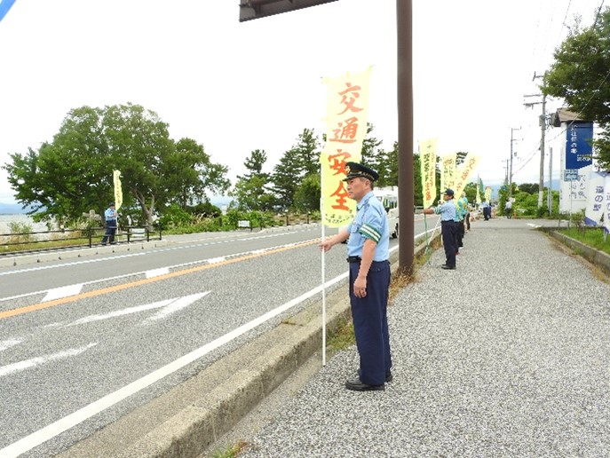 道の駅近江母の郷での交通安全啓発の様子2
