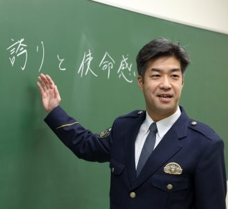 教官