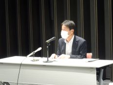6月会見