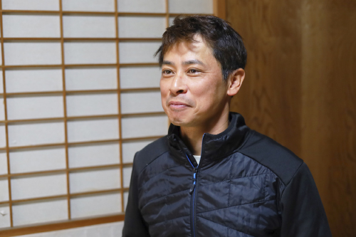 尾崎さん