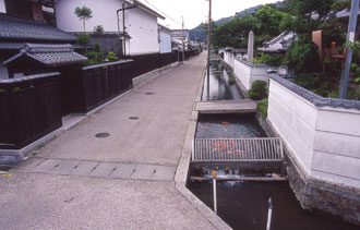 写真：歴史のある町並み