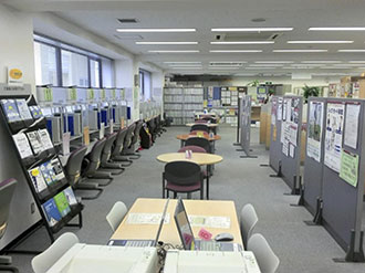 写真:おうみ若者未来サポートセンターの様子