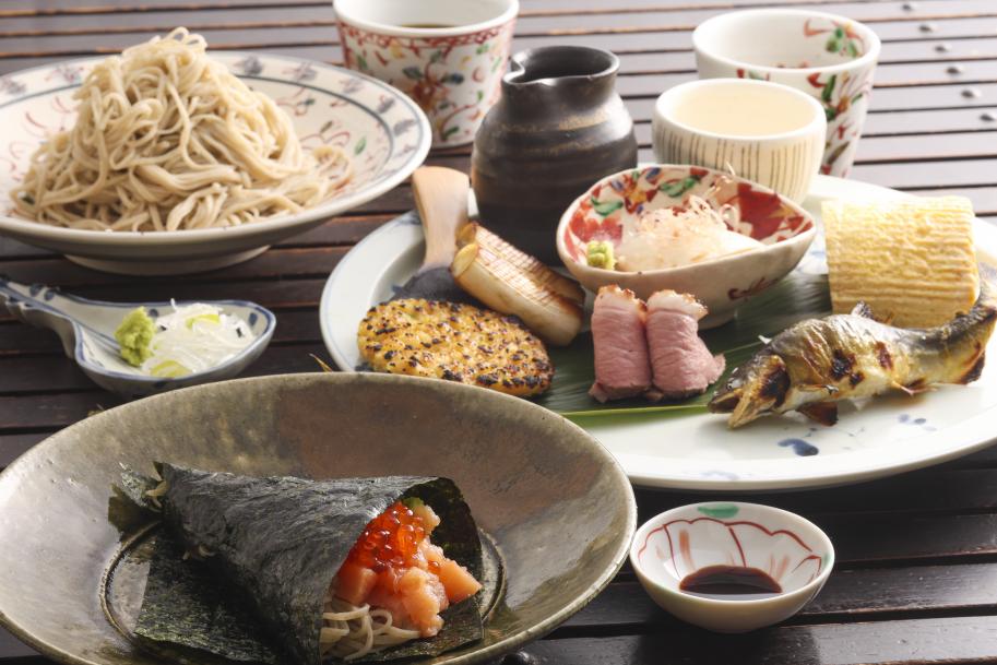 式部蕎麦コースの画像、蕎麦屋すみ蔵Instagramへのリンク