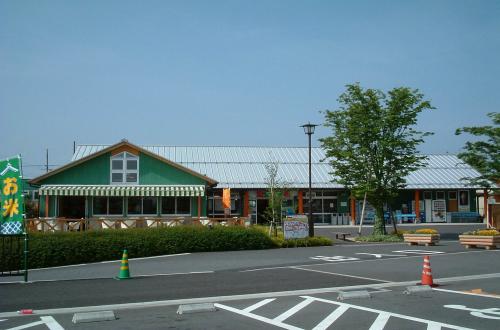写真:グリーンプラザからすま外観
