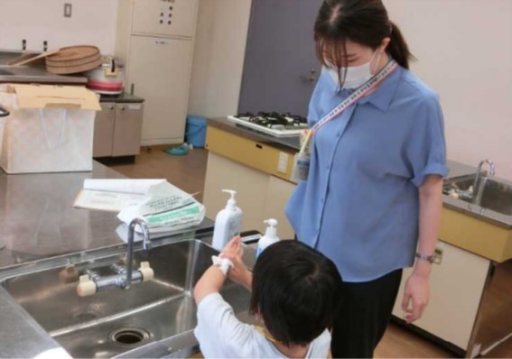 子ども手洗い教室の様子2