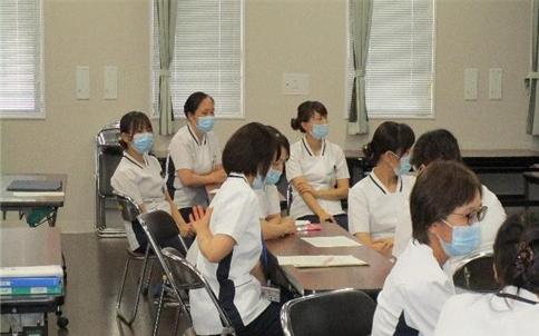 新人教育研修座学風景