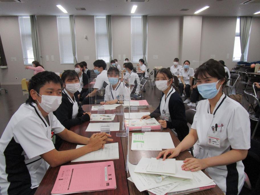 新人看護職員教育プログラム6か月研修の様子2