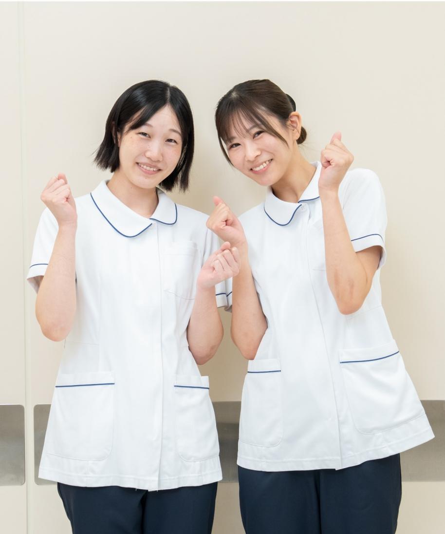 手術部1年目看護師2人の写真