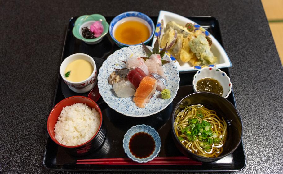 ととろ定食メニュー