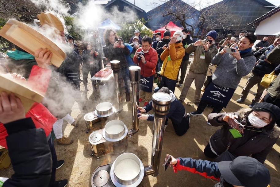 Fresh rice at “Guerrilla Rice Cooking”