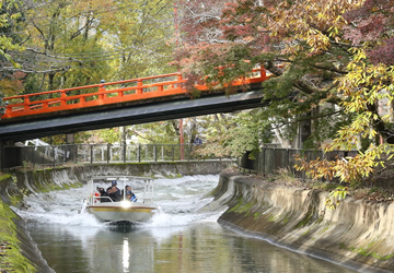 ▲Tour boat on lake Biwa canal