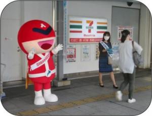 街頭啓発の様子