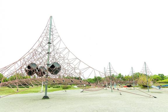 矢橋帰帆島公園ロープジャングルジム
