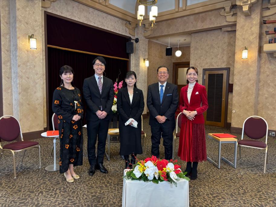 MC・ゲスト集合写真