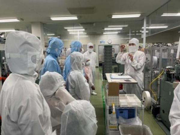 令和7年度オープンファクトリーイベントの様子です(東洋化学株式会社)