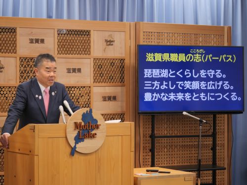 会見の様子