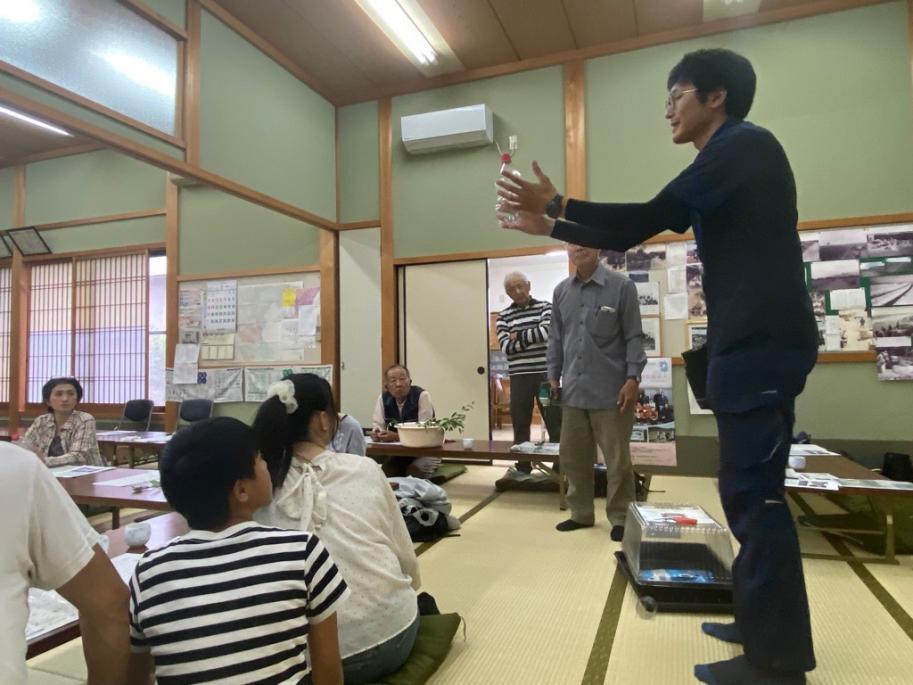滋賀県の高島農業・農村志向事務所より作業の説明が行われました。