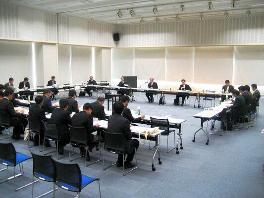 第15回最終処分場問題対策委員会委員会開催時の様子
