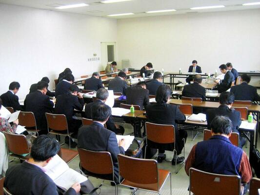 傍聴席側後方からの様子(その1)