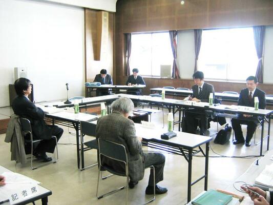 RD最終処分場問題対策委員会第1回専門部会の様子