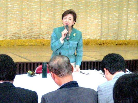 嘉田知事あいさつの様子