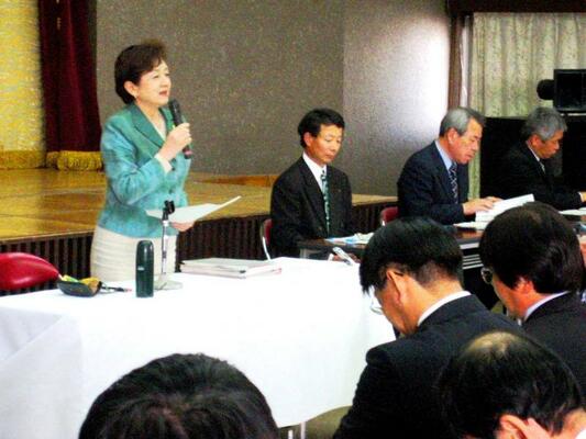 嘉田知事あいさつの様子