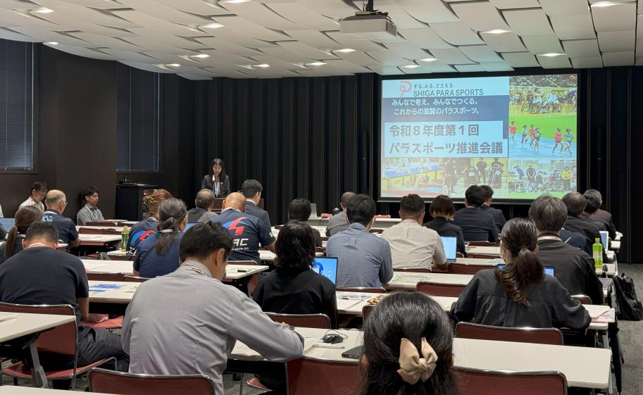 観光文化スポーツ部長あいさつの様子