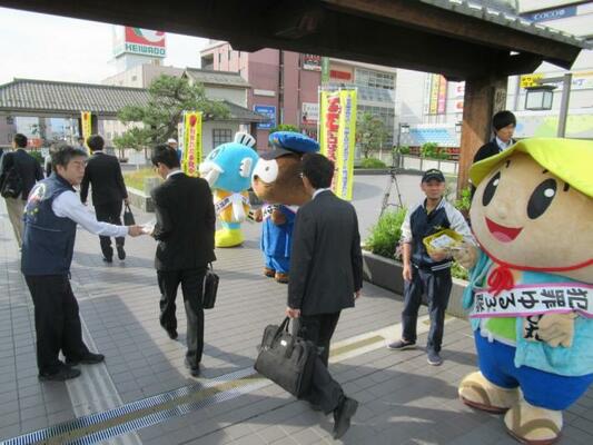 ゆる3（さん）防犯キャンペーン啓発 南部地域（草津市）の様子2