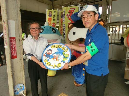 南部地域ゆる3プロジェクト防犯キャンペーンの様子2