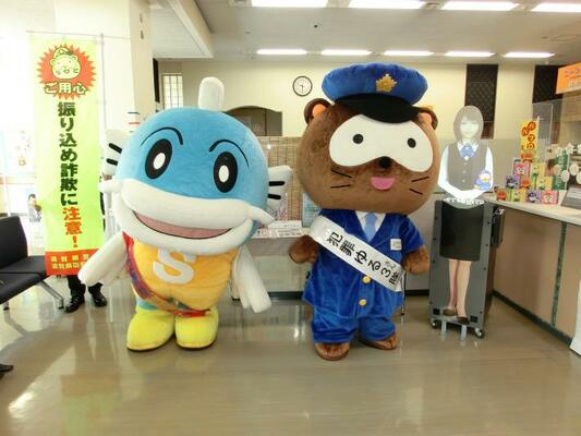 近江八幡市内特殊詐欺被害防止啓発(犯罪多発警報発令期間中)の様子1
